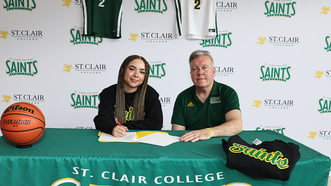Women's Basketball Sign Local Star for 2025