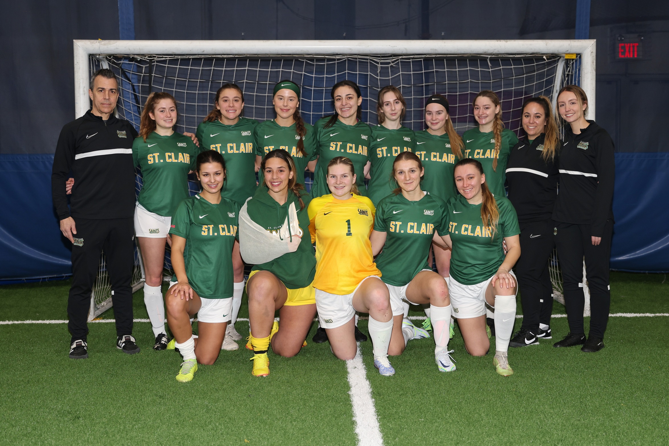 Women's Indoor Soccer Off to Provincial Championshiop