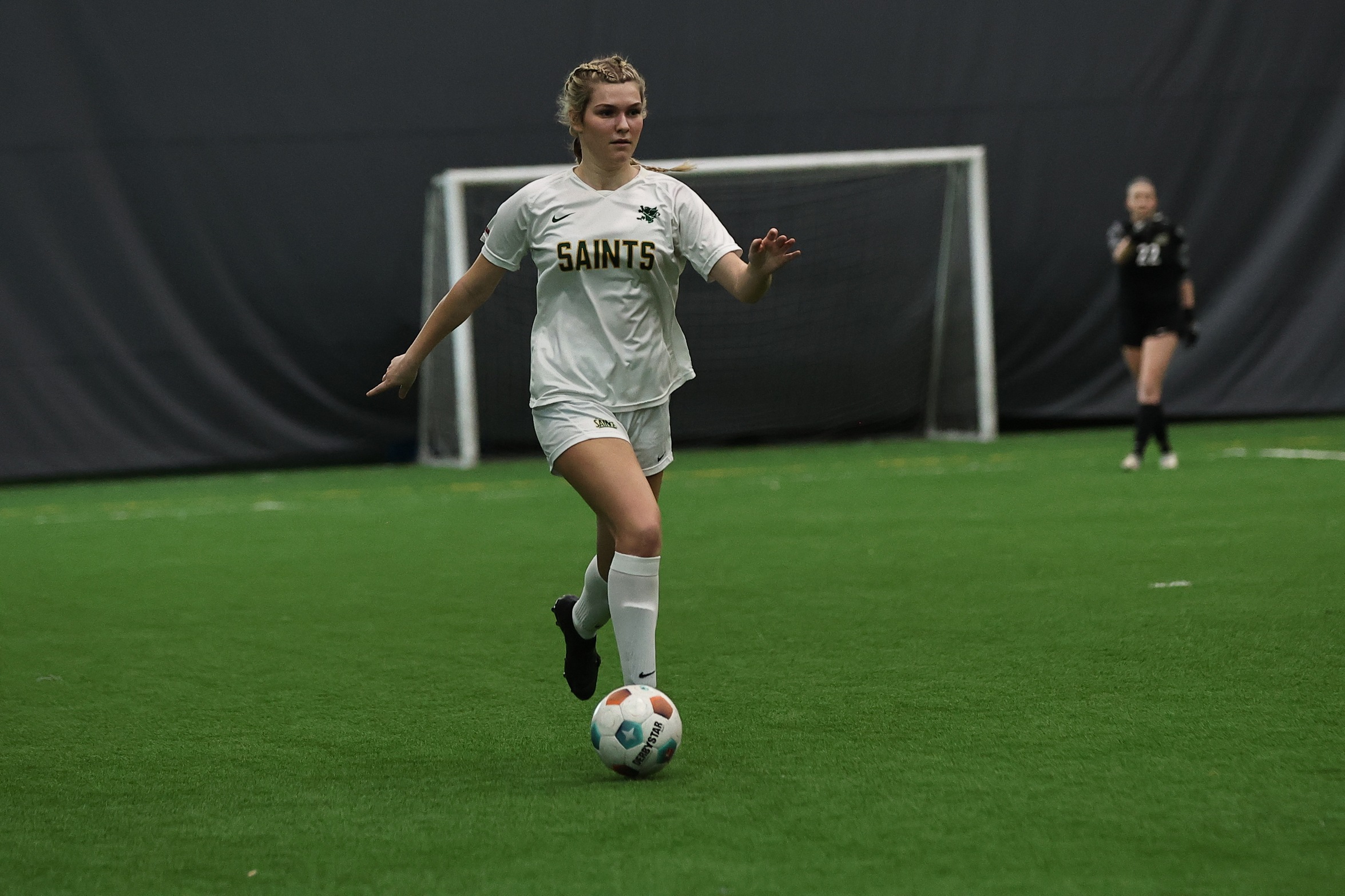 Women's Indoor Soccer Off to Provincials