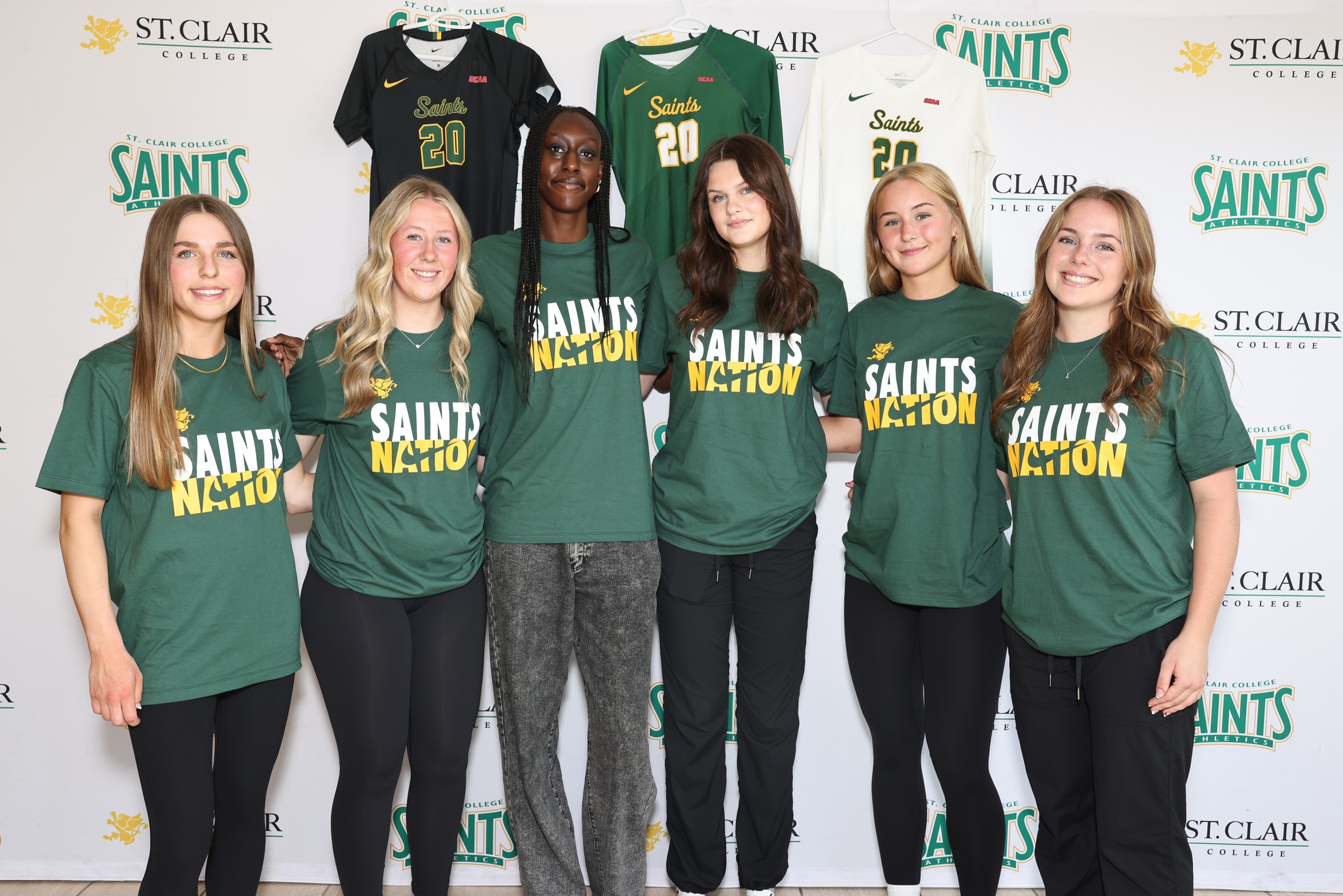 Women's Volleyball Add Six Top Recruits